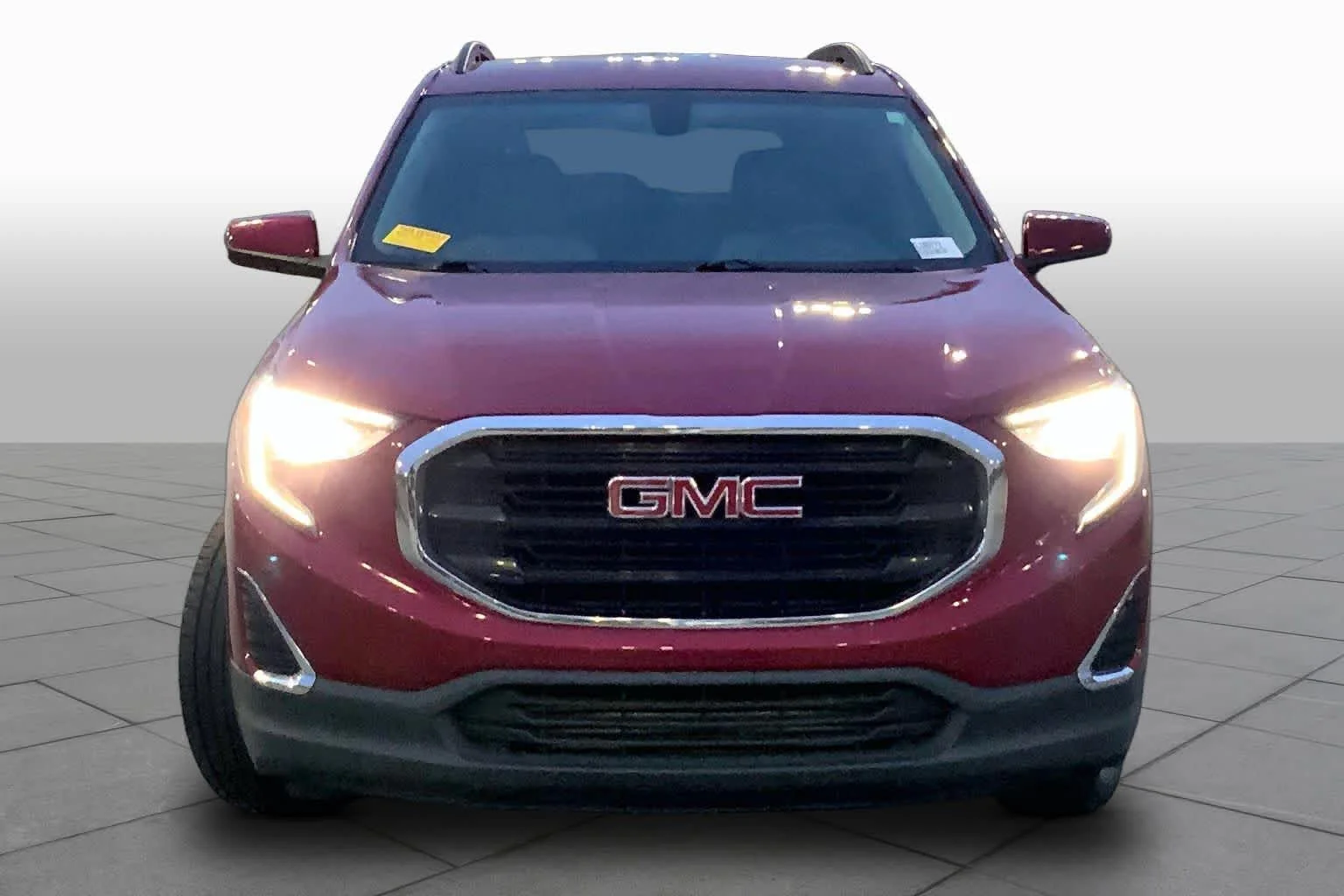 Used 2019 Red Quartz Tintcoat GMC SLE image 4