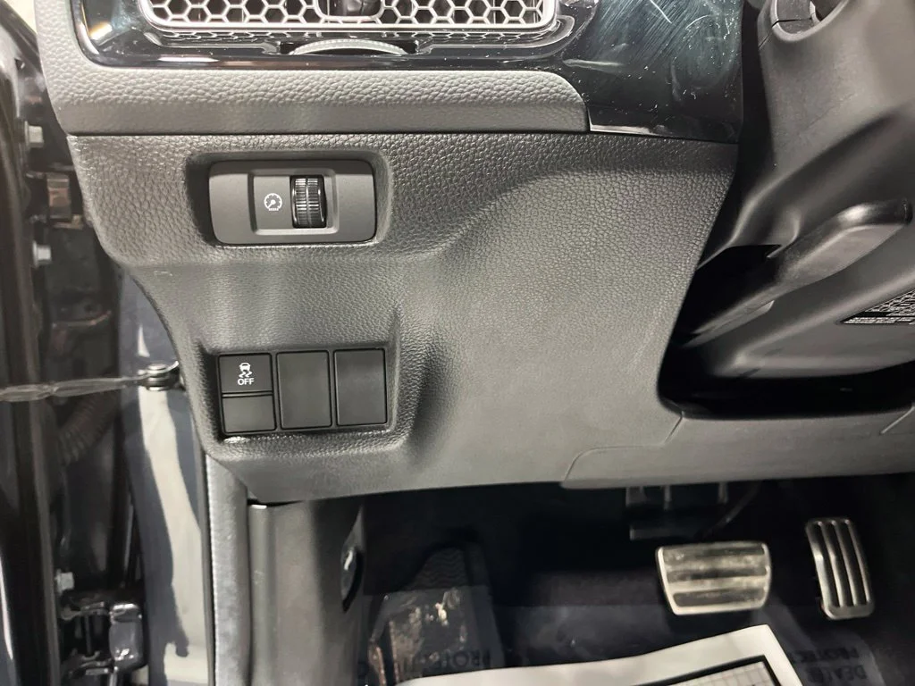 2025 Honda Civic Sport - Photo 13