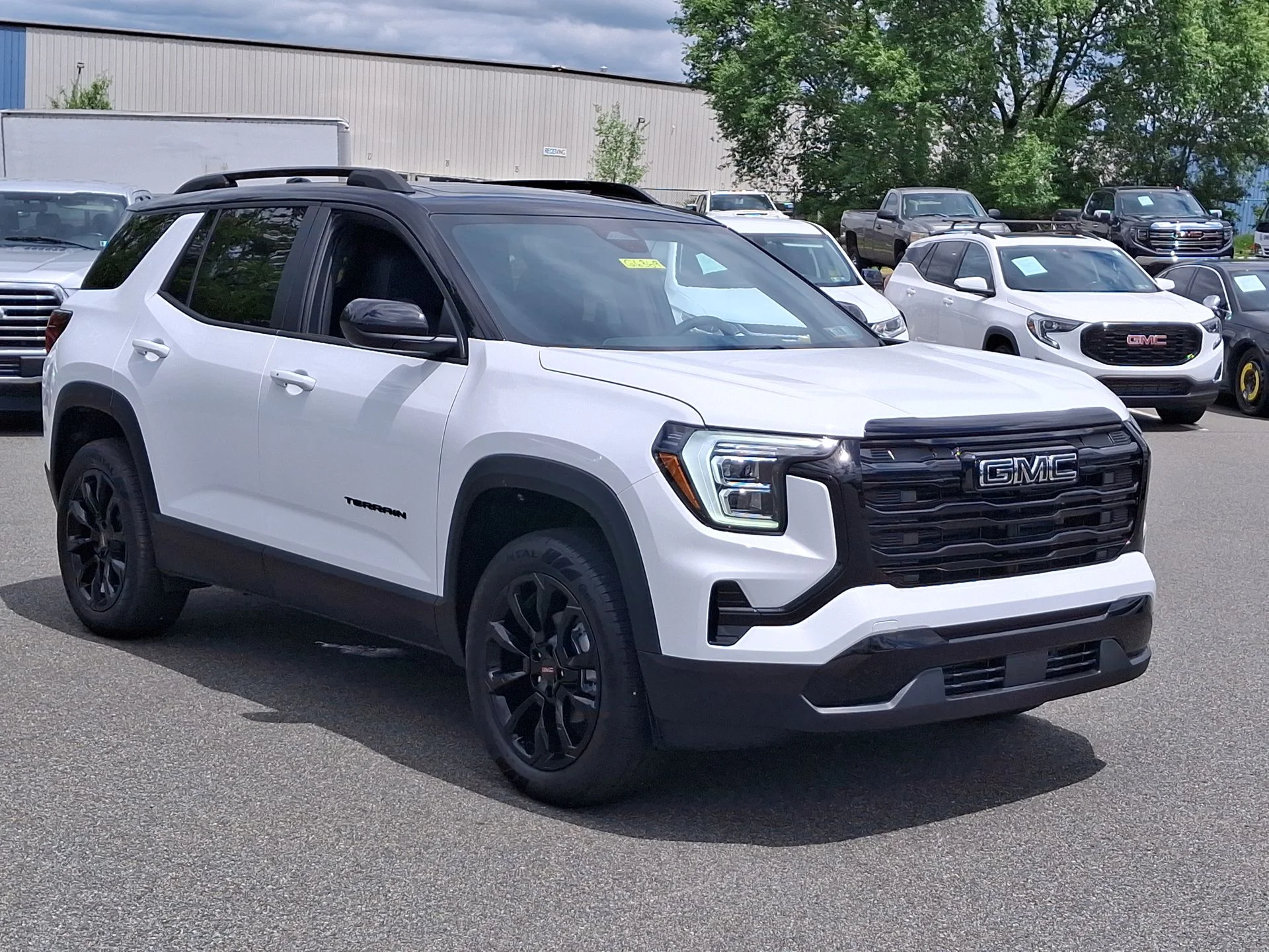 New 2026 Summit White GMC Elevation image 41