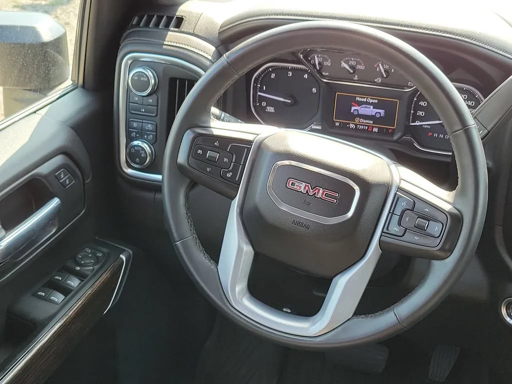 Used 2023 Onyx Black GMC SLE image 21
