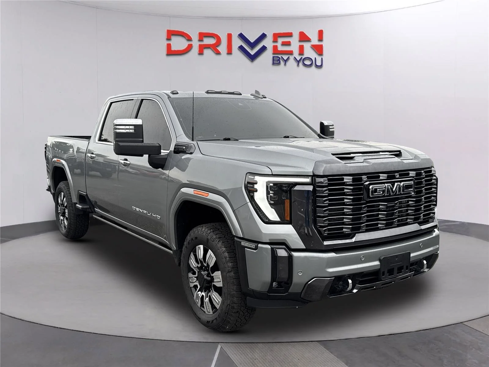 Used 2024 Sterling Metallic GMC Denali Ultimate image 2