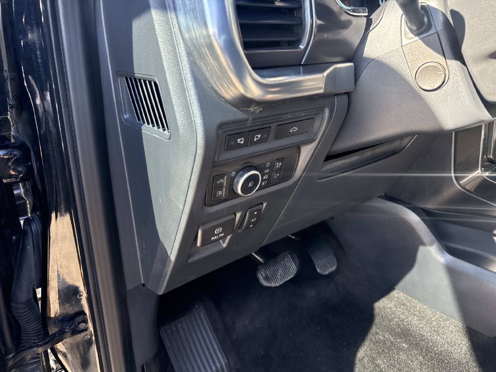 Used 2022 Black Ford Lariat image 20