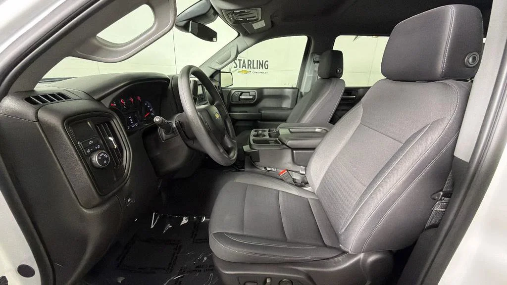 Used 2024 Summit White Chevrolet Custom image 18