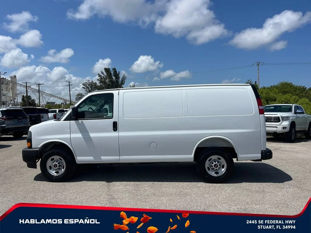 New 2026 Summit White GMC Work Van image 4