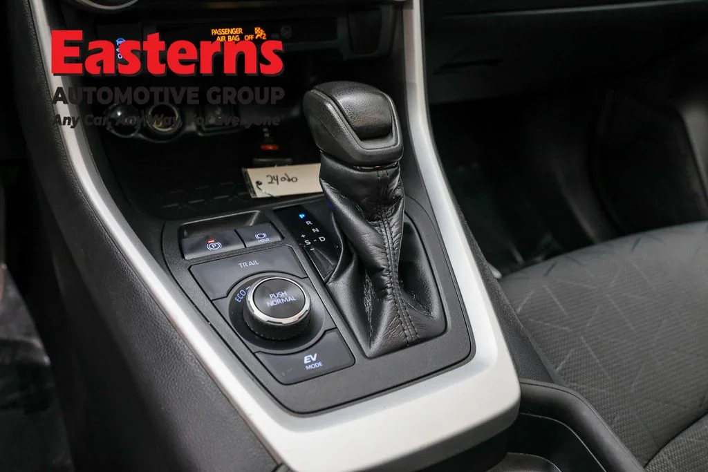 Used 2021 Black Toyota XLE image 12