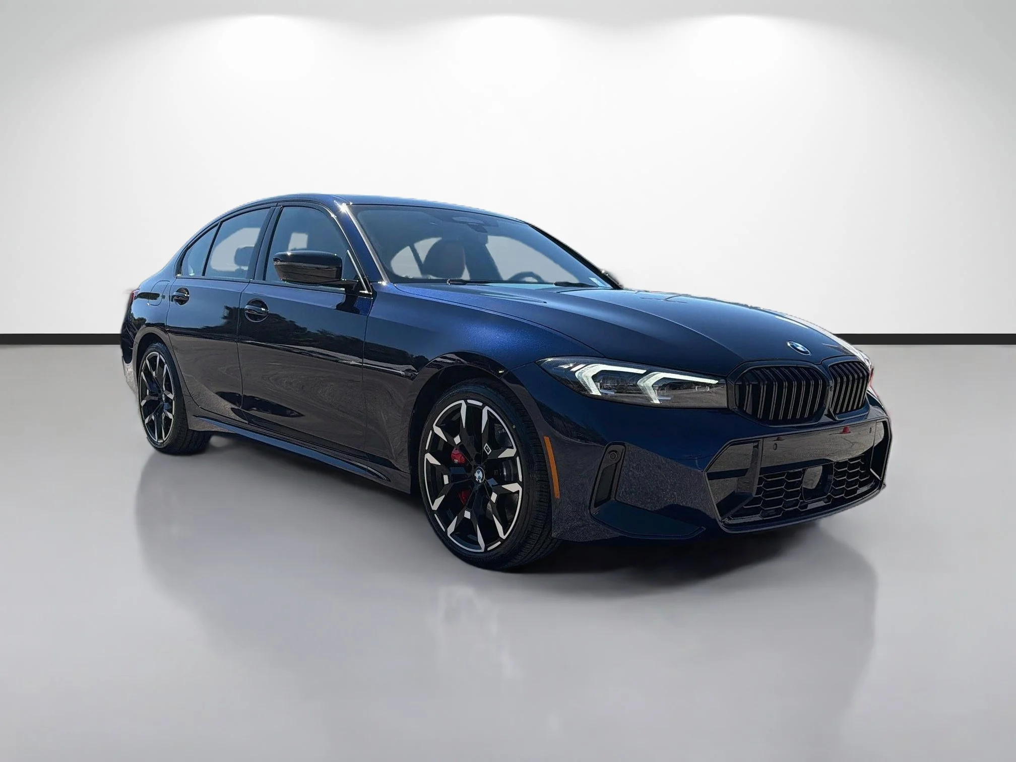 New 2026 Tanzanite Blue II Metallic BMW 330i NA image 1