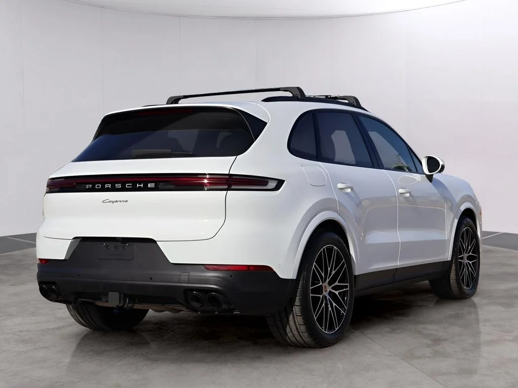 Used 2025 White Porsche  image 8