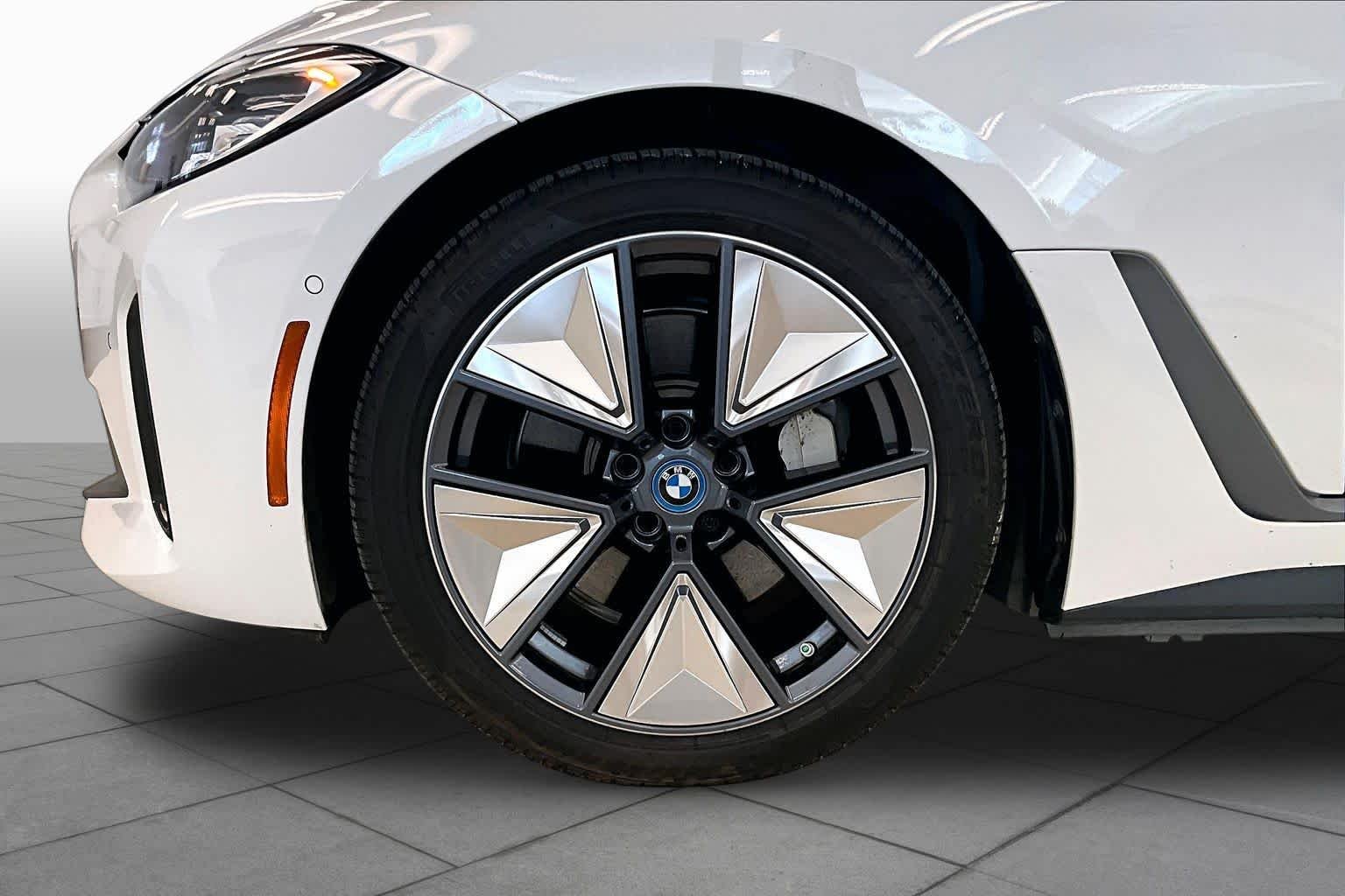 Used 2024 Alpine White BMW eDrive40 image 9