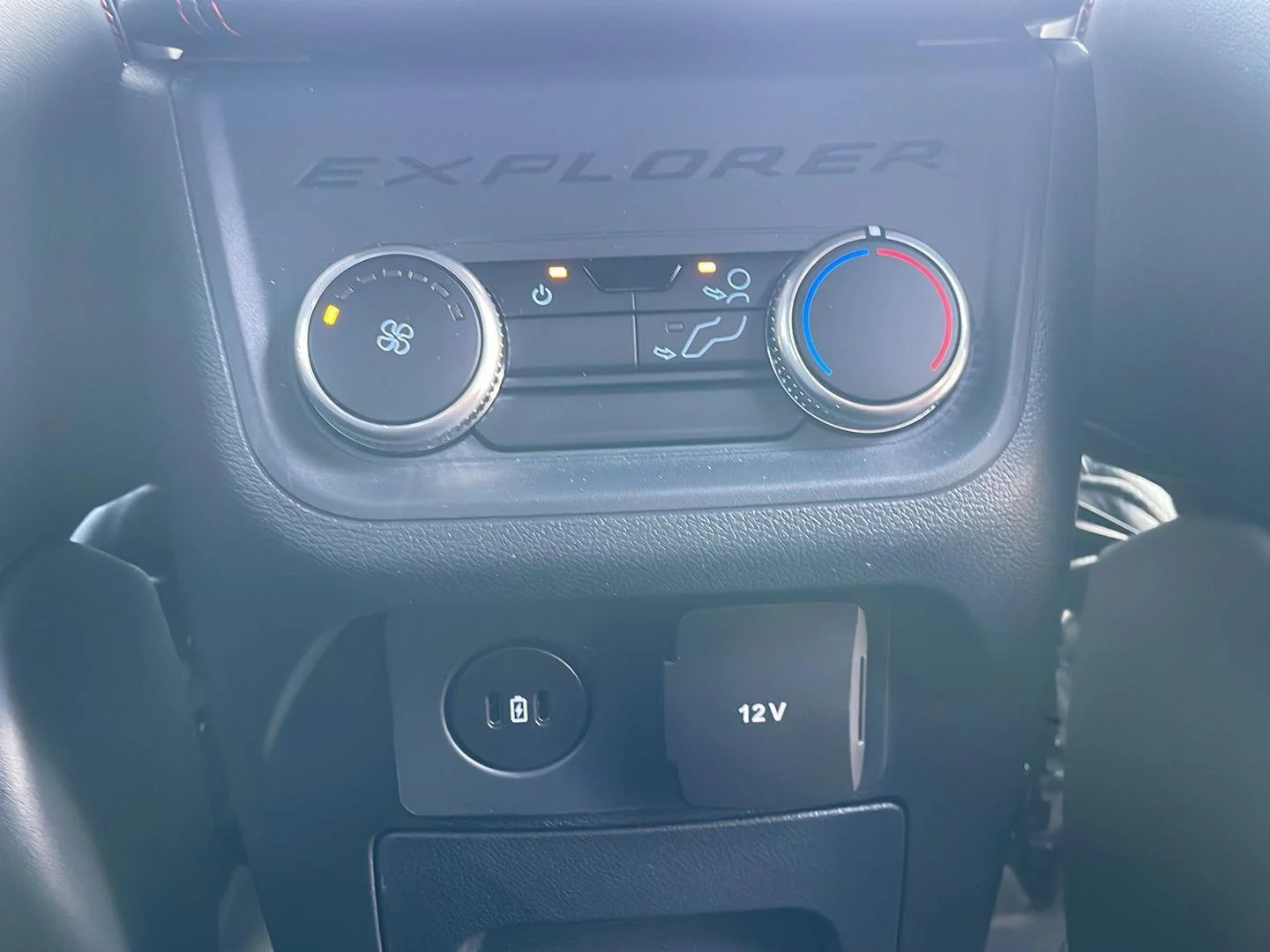New 2026 Carbonized Gray Metallic Ford ST-Line image 28