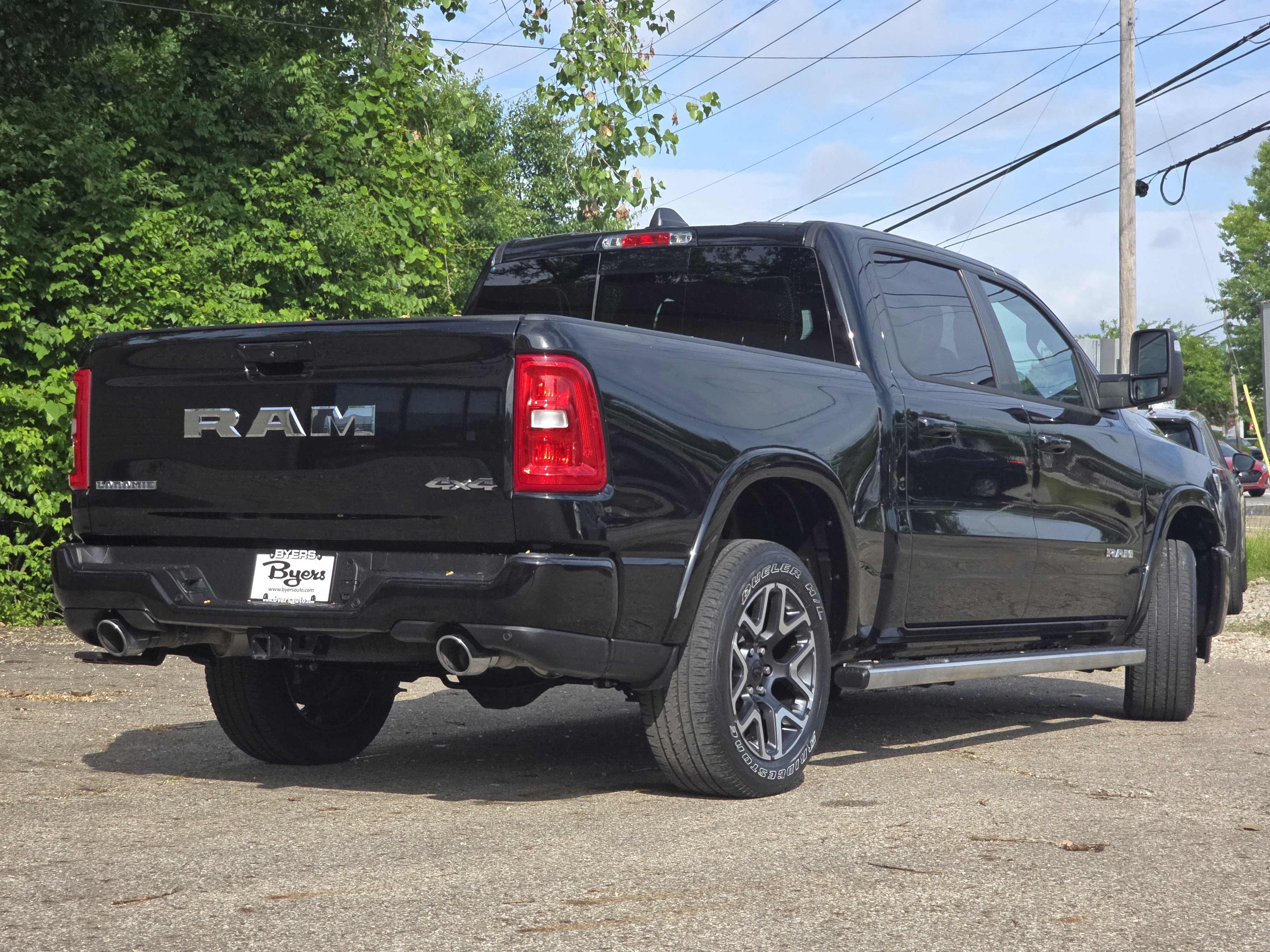 Used 2026 Diamond Black Crystal Pearlcoat Ram Laramie image 7