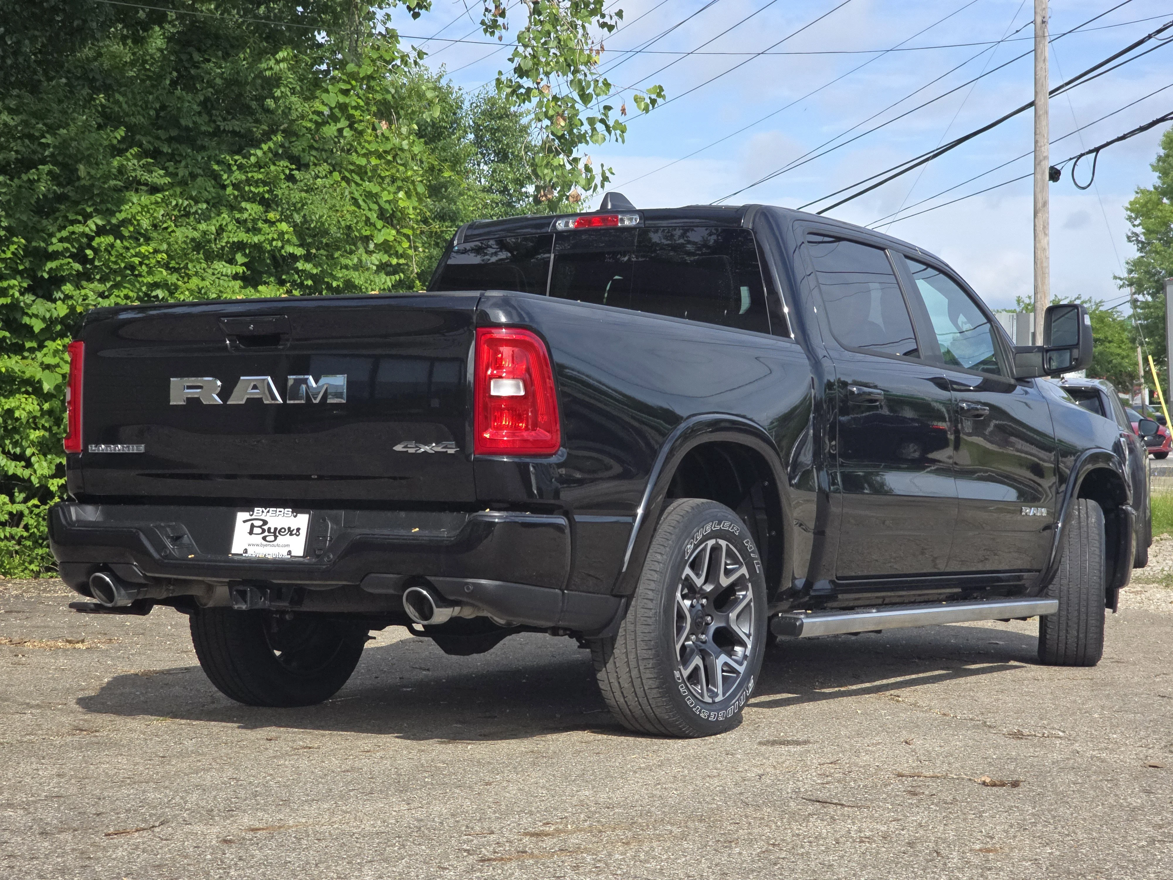 Used 2026 Diamond Black Crystal Pearlcoat Ram Laramie image 7