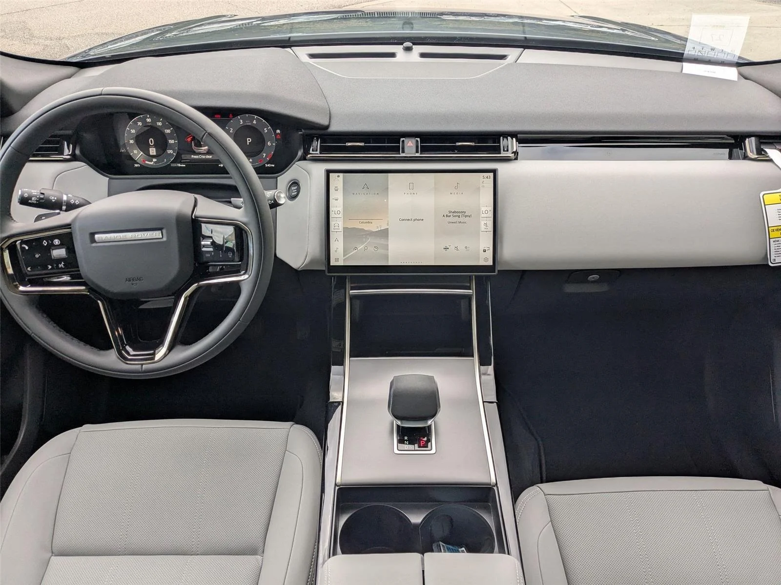 Used 2026  Land Rover S image 28