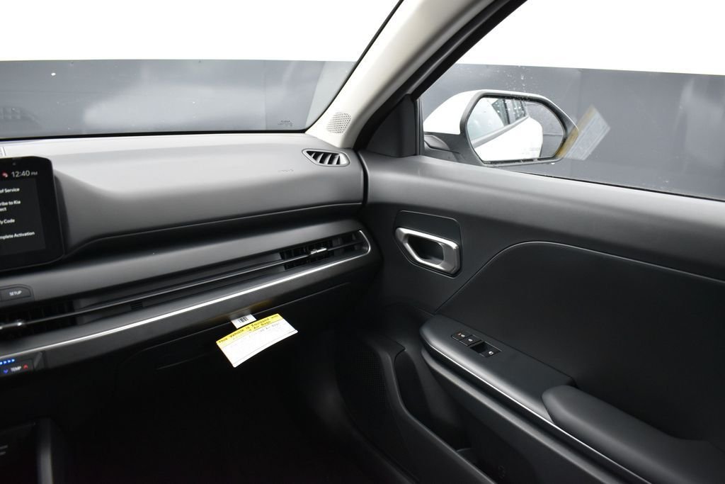 New 2026 Snow White Pearl Kia LXS image 13