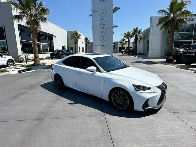 2017 Lexus IS