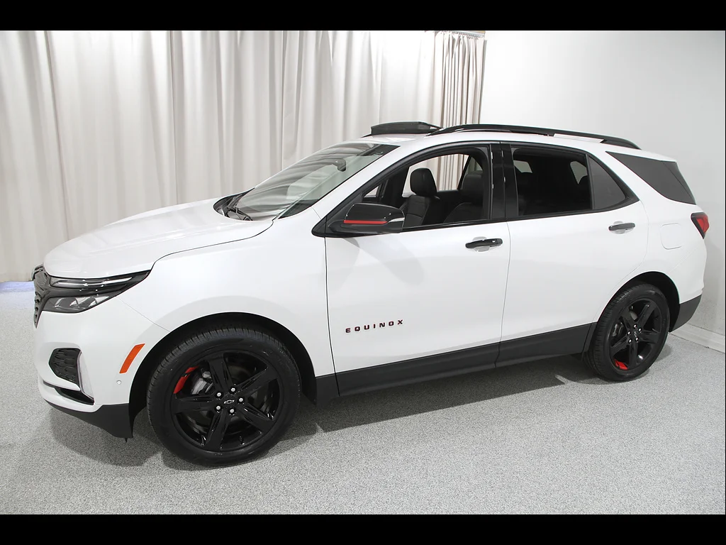 Used 2024 Iridescent Pearl Tricoat Chevrolet Premier image 3