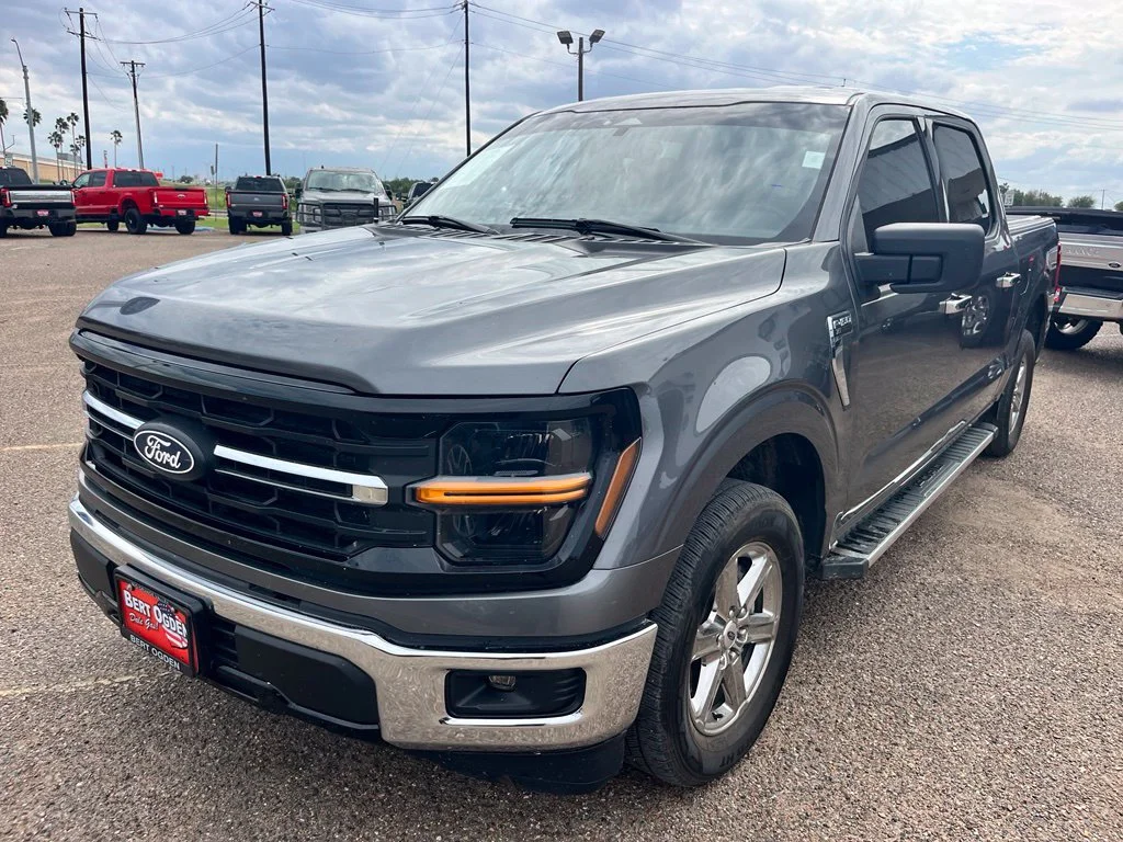 Used 2025 Gray Ford XLT image 3