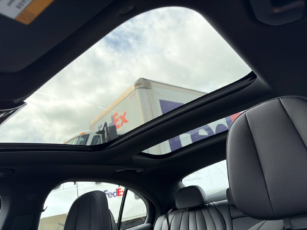 New 2027 Polar White Mercedes-Benz E 350 image 21