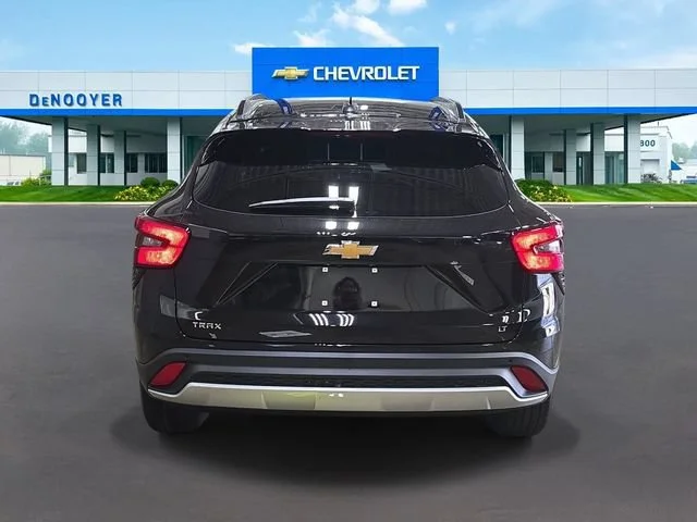 New 2026 Mosaic Black Metallic Chevrolet LT image 7
