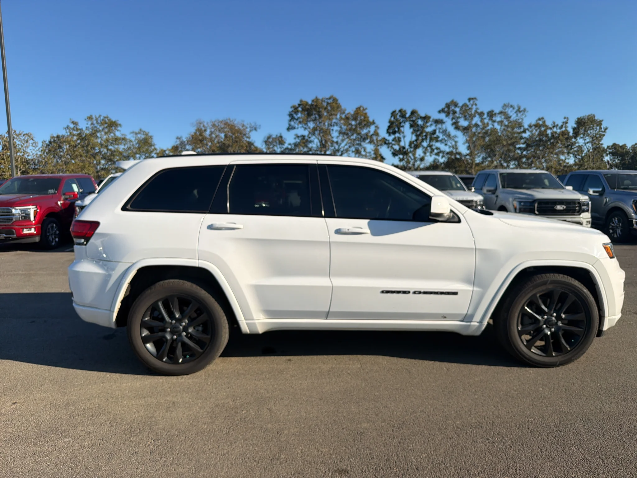 Used 2021 Bright White Clearcoat Jeep Laredo X image 6
