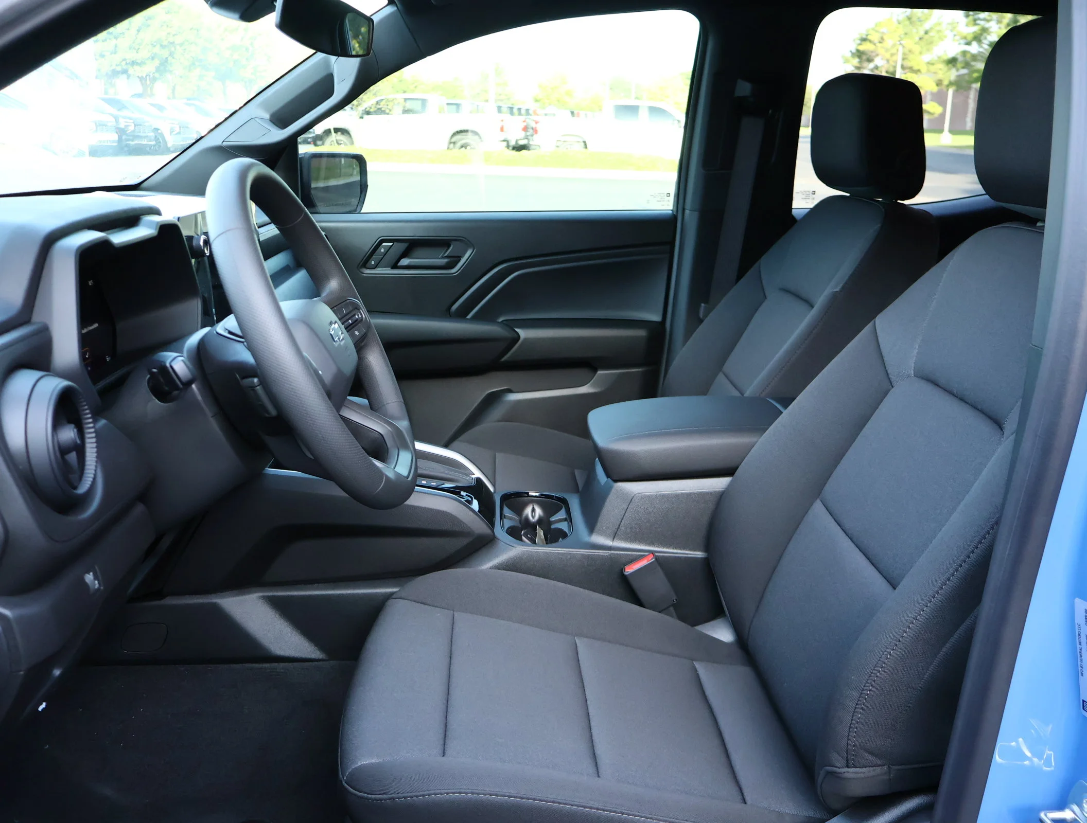2026 Chevrolet Colorado Trail Boss - Photo 8