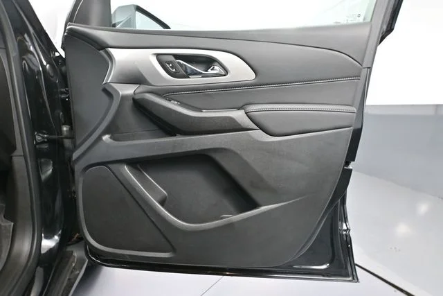 Used 2023 Black Chevrolet LT image 47