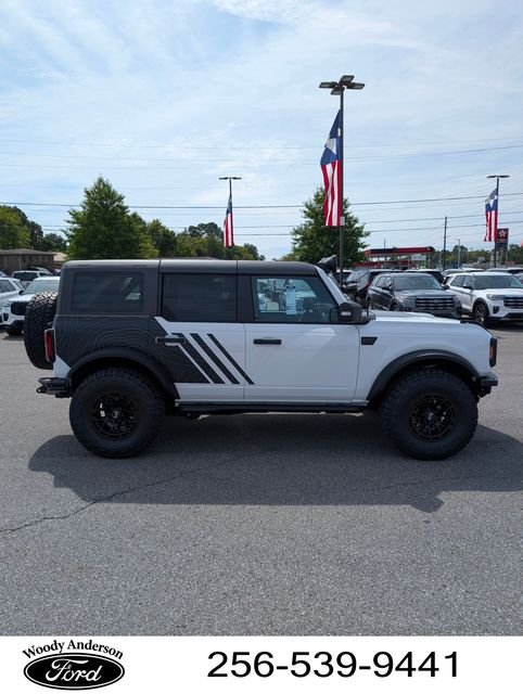 New 2025 Oxford White Ford Badlands RTR image 4