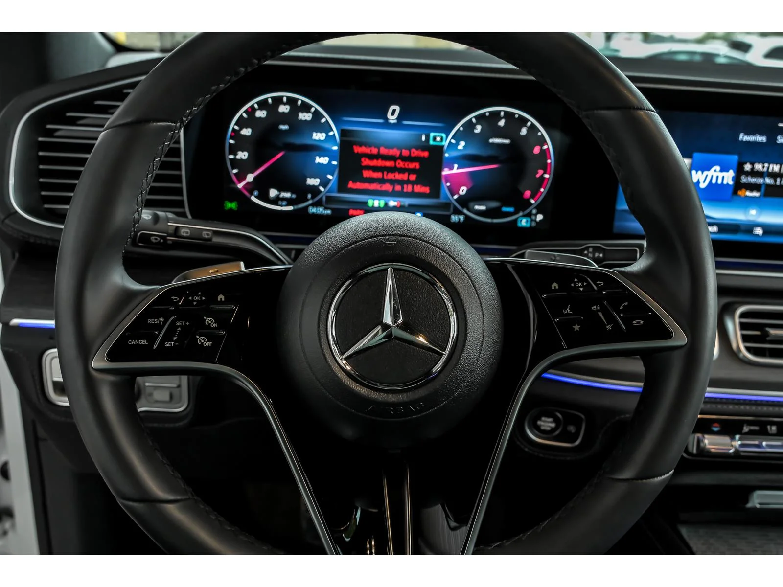 Used 2024 White Mercedes-Benz GLE 350 4MATIC® image 17