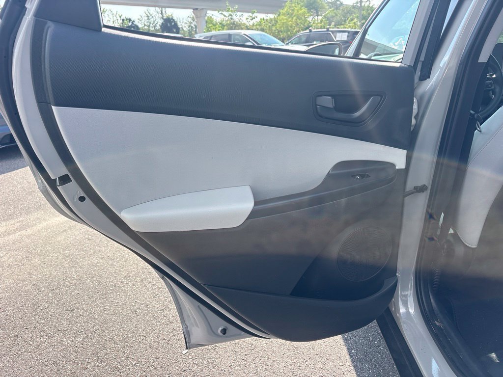 2023 Hyundai Kona SEL - Photo 14