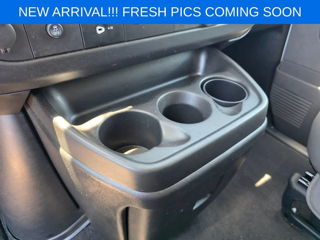 2025 Chevrolet Express Passenger LT - Photo 11