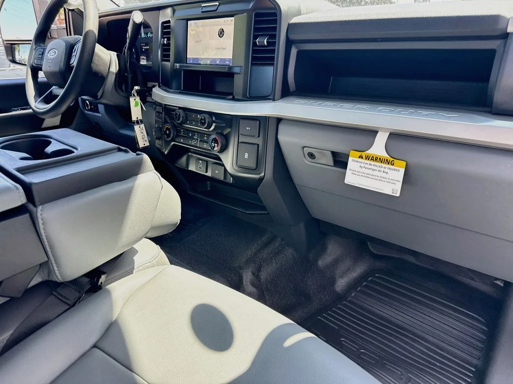 New 2026 Oxford White Ford F-250® XL image 26