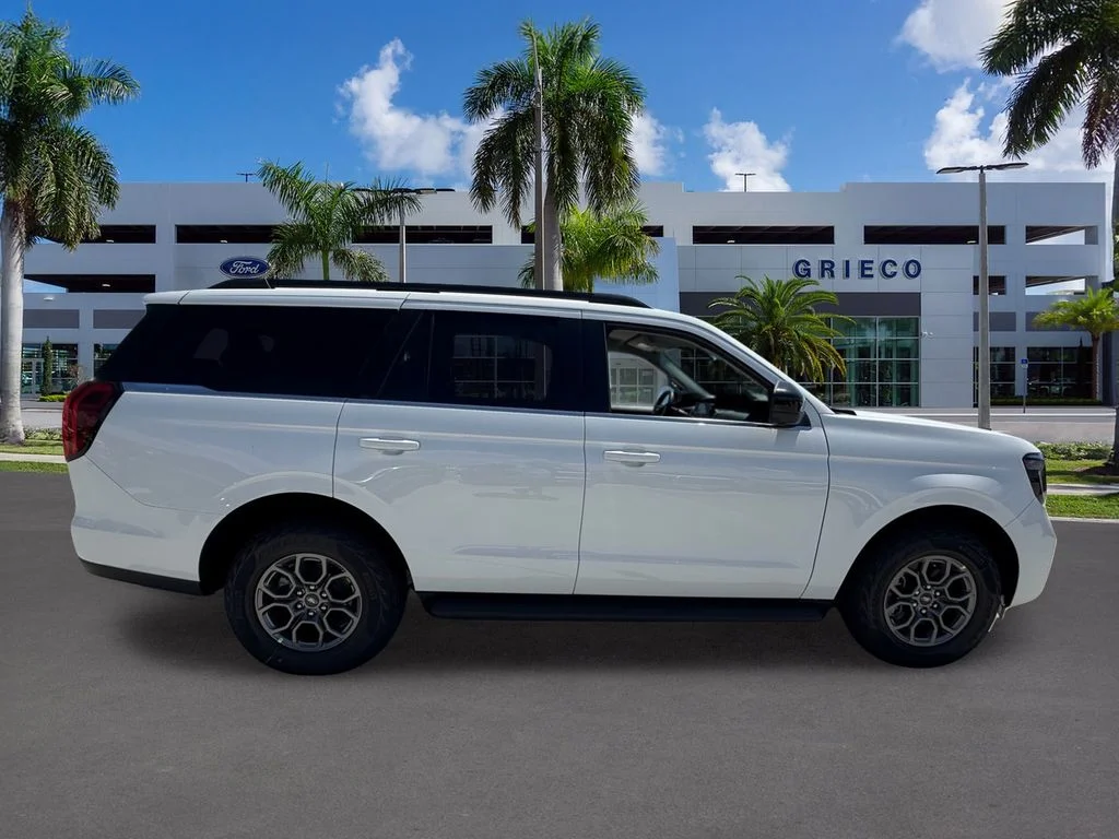 New 2027 Star White Metallic Tri-Coat Ford Active image 8