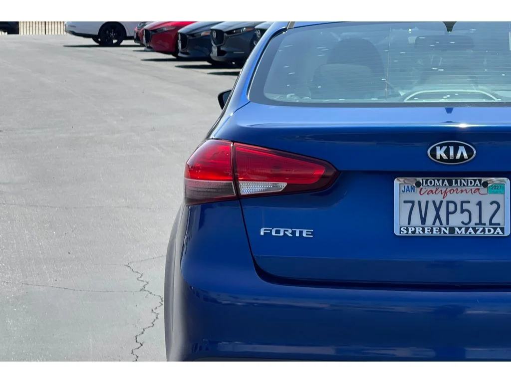 Used 2017 Deep Sea Blue Kia LX image 40