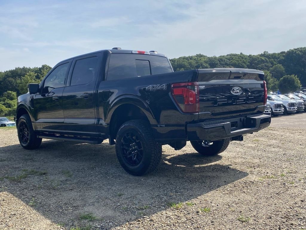 New 2026 Agate Black Metallic Ford XLT image 4
