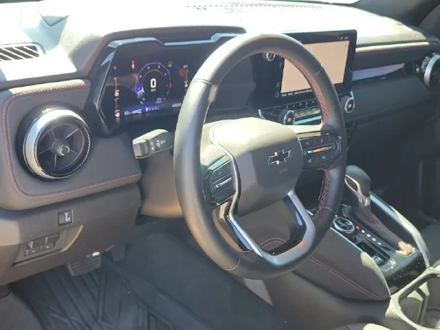 2023 Chevrolet Colorado Z71 - Photo 19
