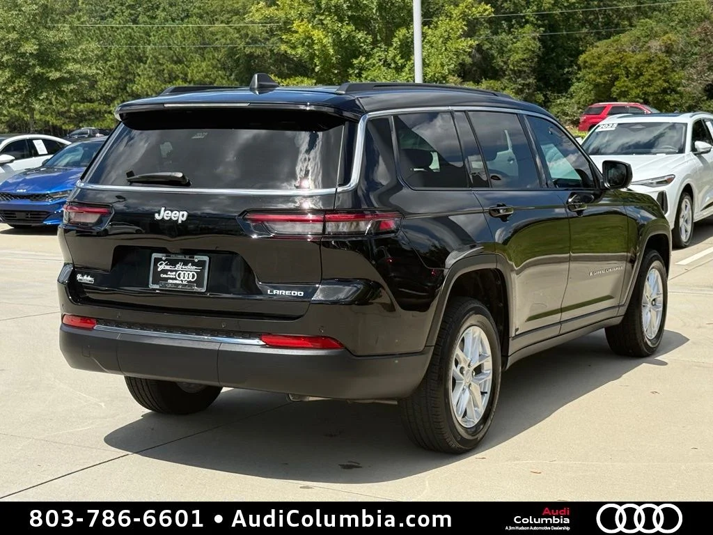 Used 2025 Black Jeep Laredo image 13