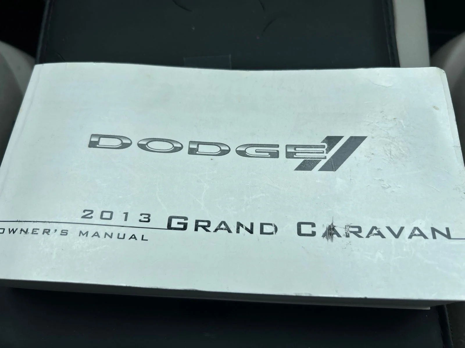 Used 2013 Stone White Dodge SXT image 18