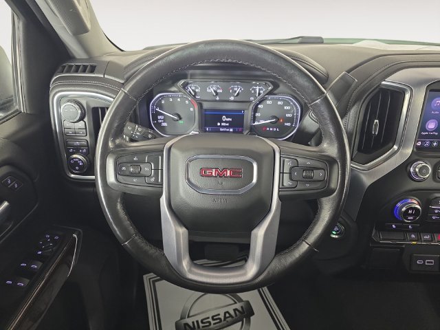 Used 2021 SUMMIT WHITE GMC SLE image 11
