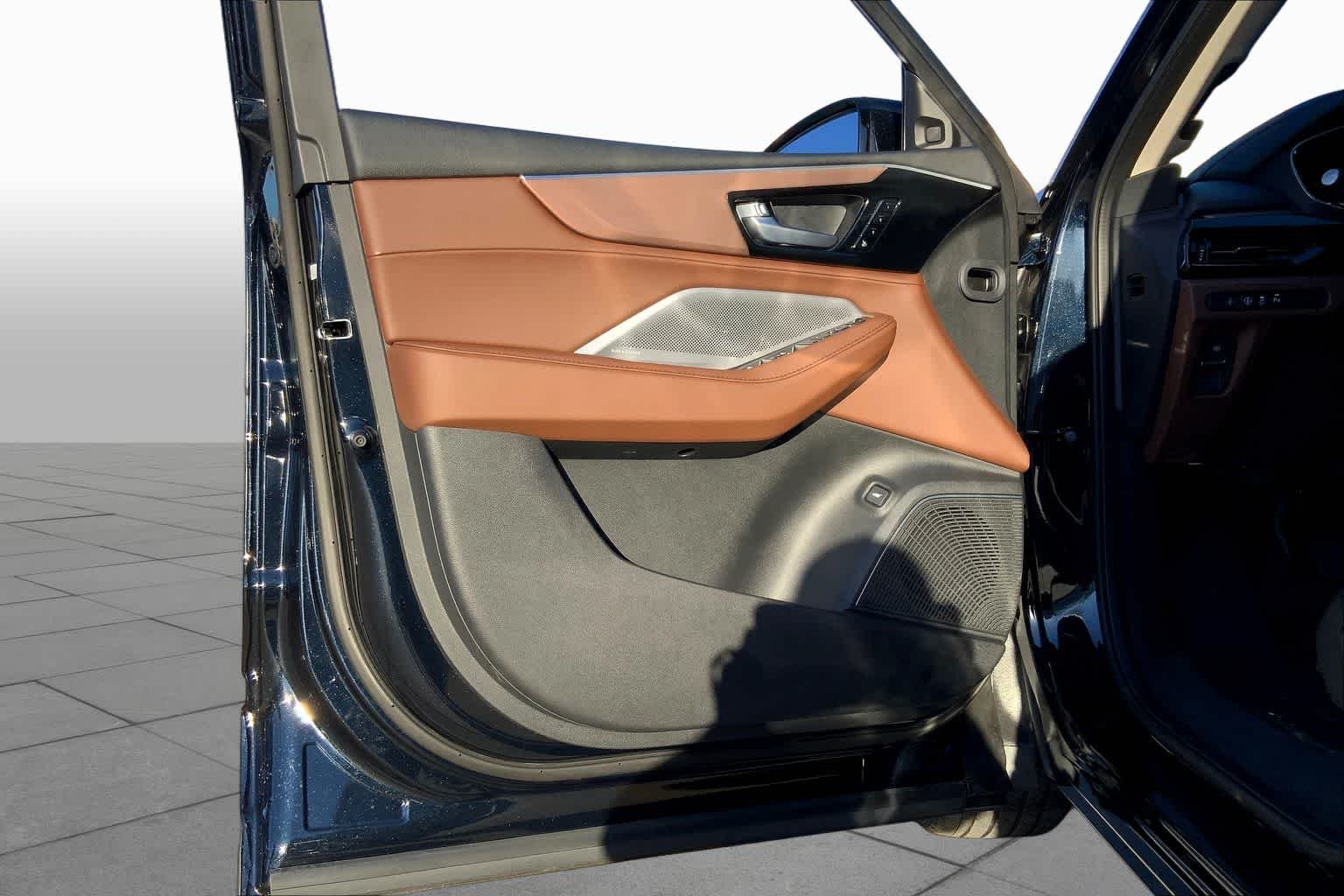 New 2026 Majestic Black Pearl Acura w/Technology Package image 16