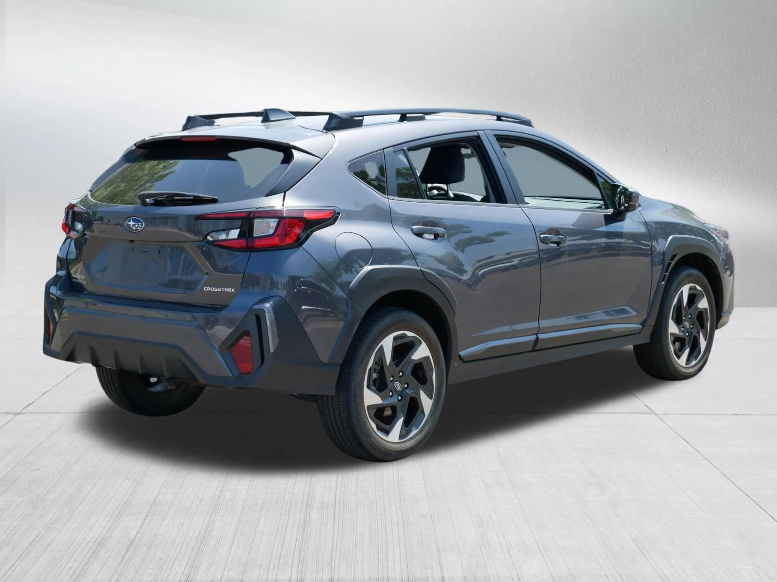Used 2024 Magnetite Gray Metallic Subaru Limited image 7