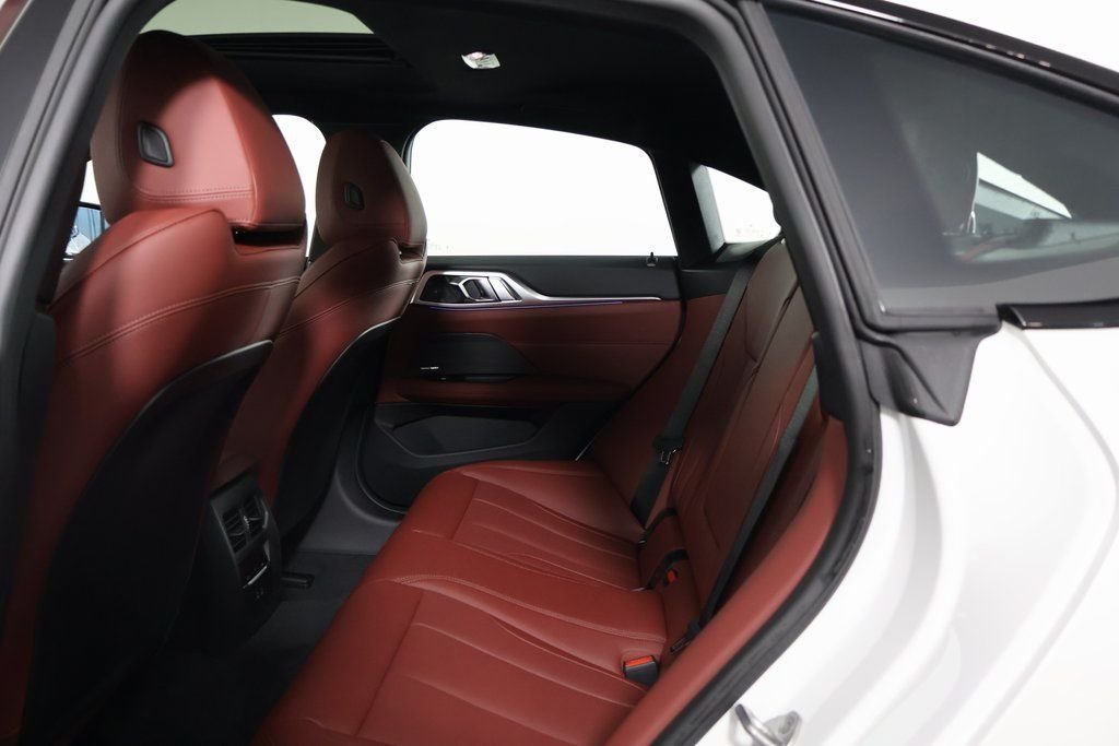 New 2026 Mineral White Metallic BMW eDrive40 image 6
