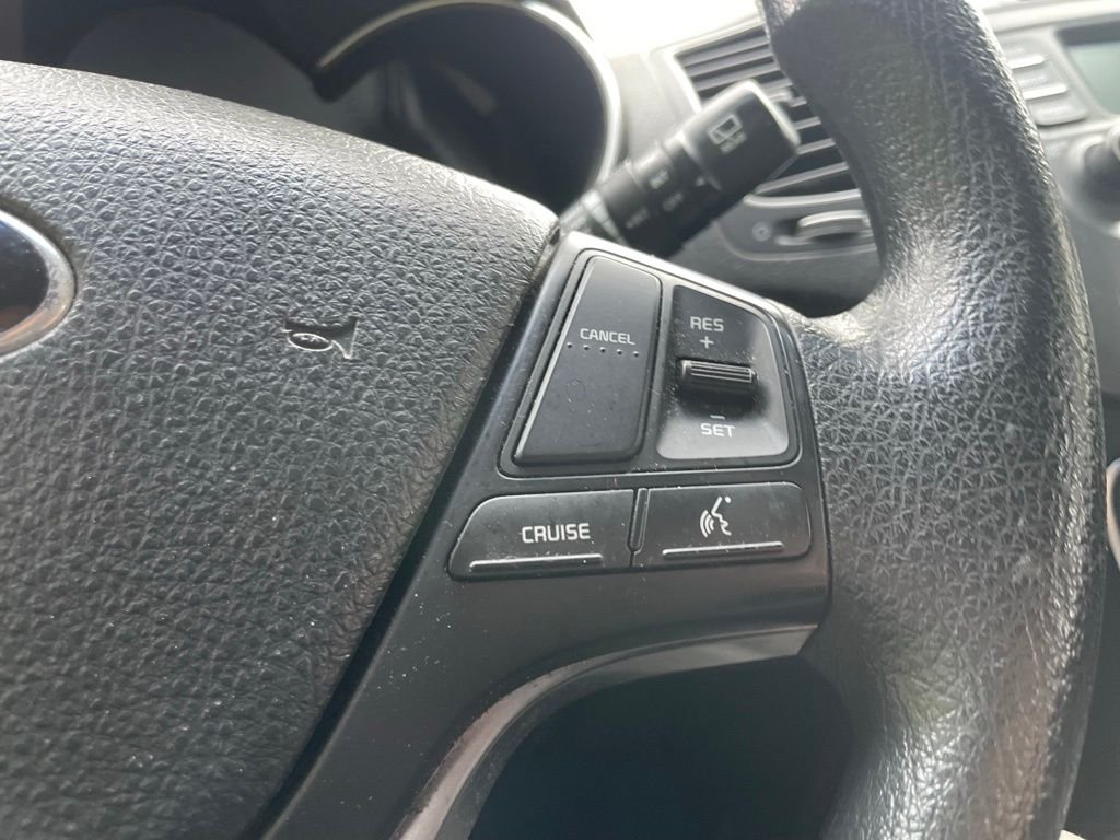 Used 2014 Wave Blue Kia LX image 13