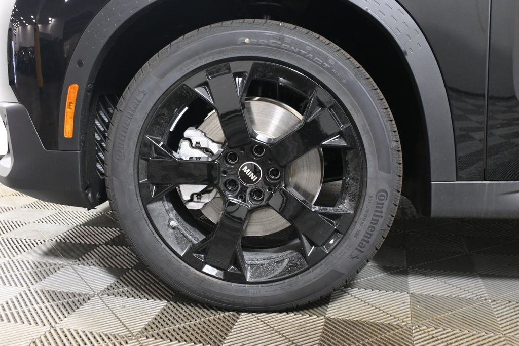 New 2026 Black MINI Iconic image 13