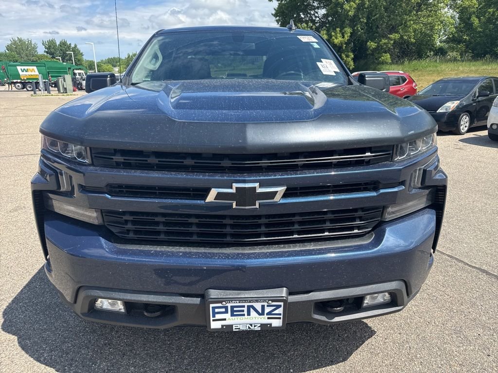 Used 2019 Blue Chevrolet RST image 2