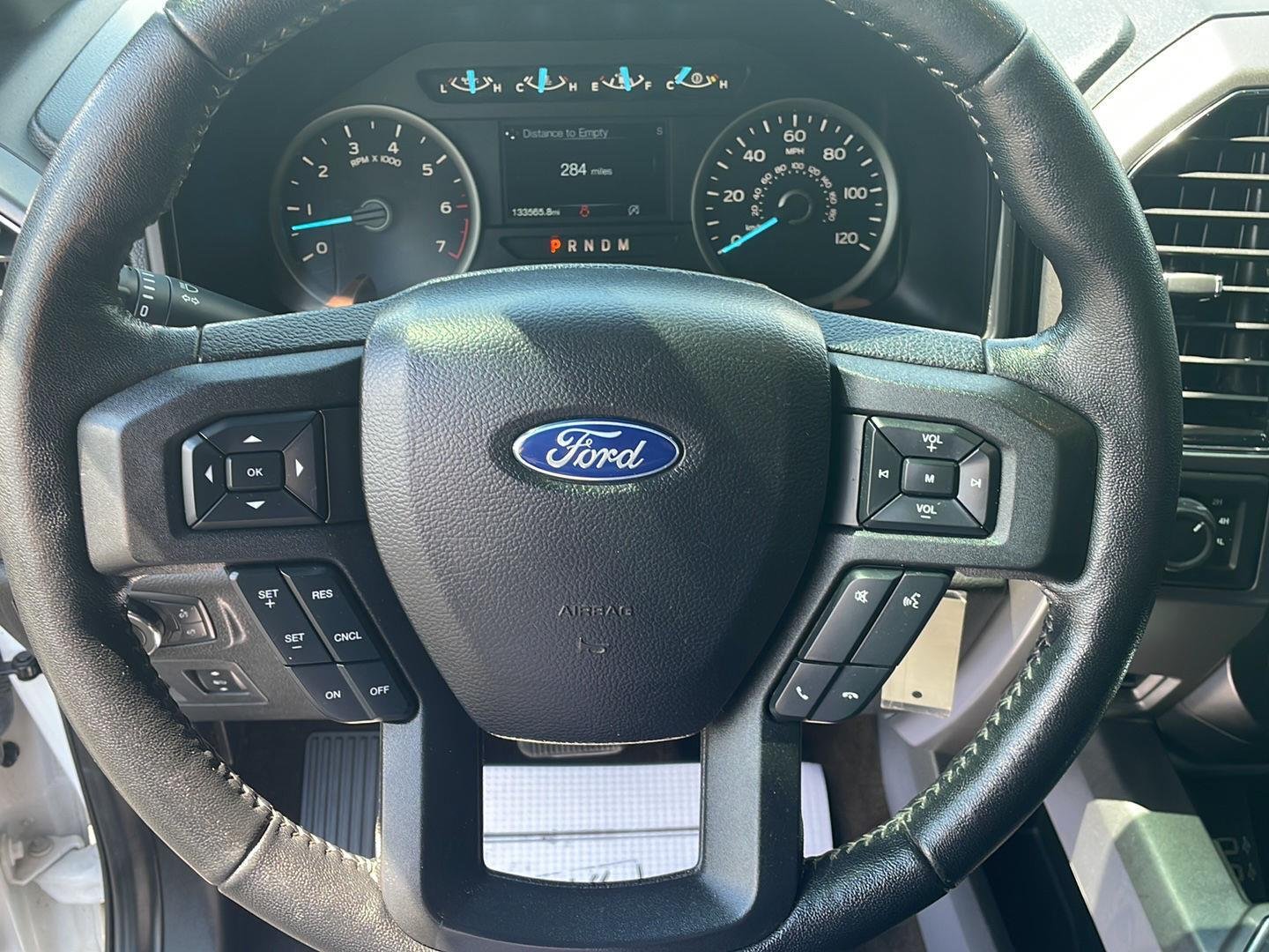 Certified Used 2020 Oxford White Ford XLT image 16