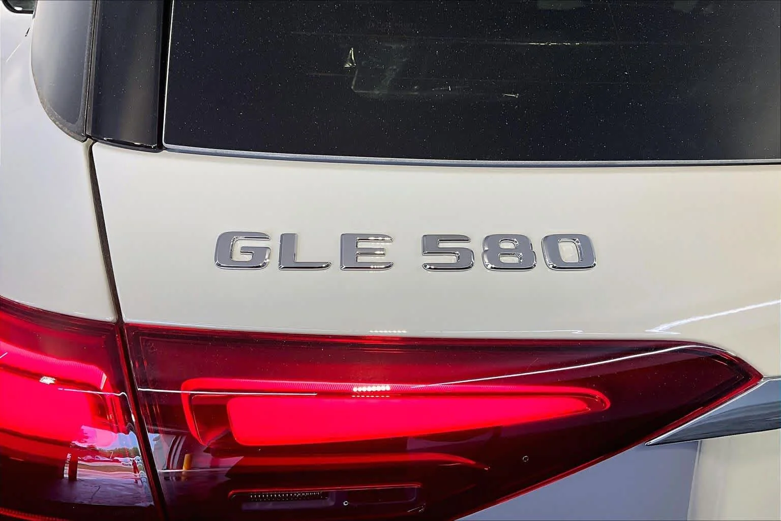 New 2026 MANUFAKTUR Alpine Grey Mercedes-Benz GLE 580 image 6