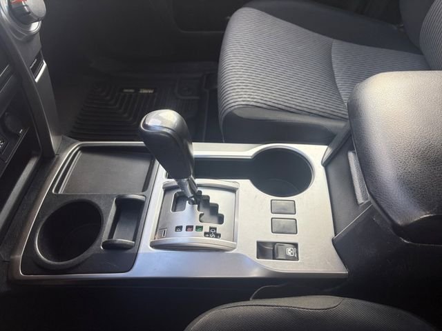 Used 2022 Gray Toyota SR5 image 25
