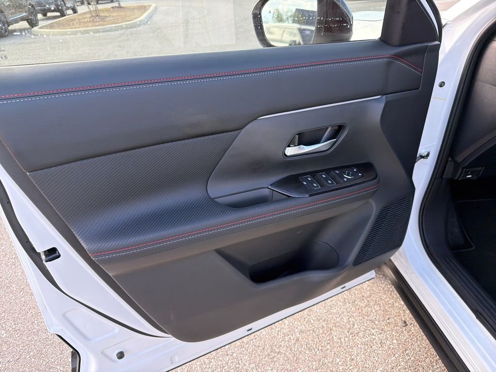 New 2026 Nissan Kicks SR 4D Sport Utility