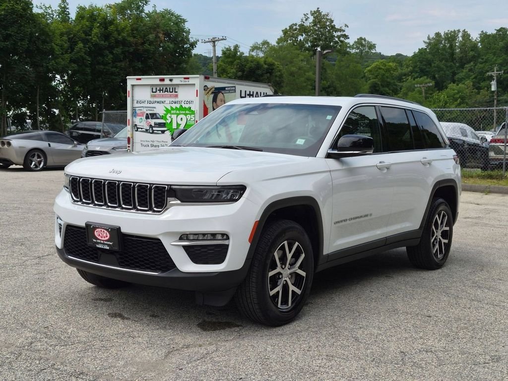 Certified Used 2024 White Jeep Limited image 10