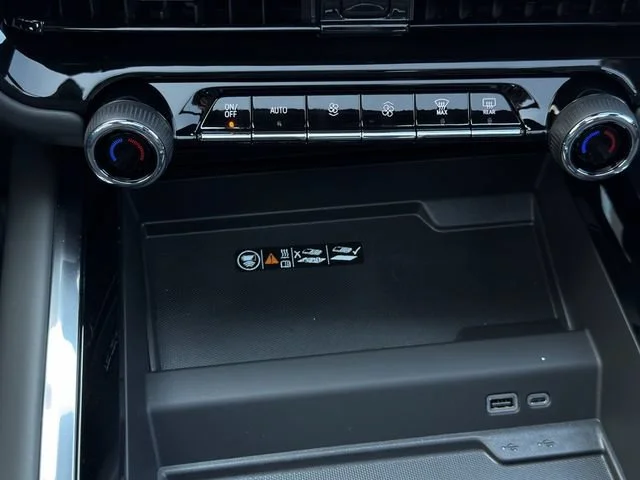 New 2026 Summit White Chevrolet LT image 15