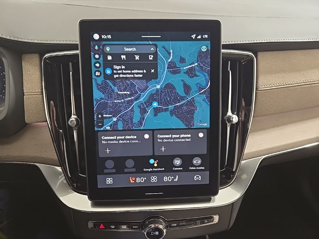 2026 Volvo XC90 Plus - Photo 18